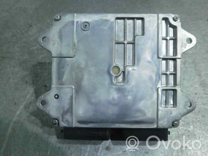 Mitsubishi Colt Sterownik / Moduł ECU 1860135700