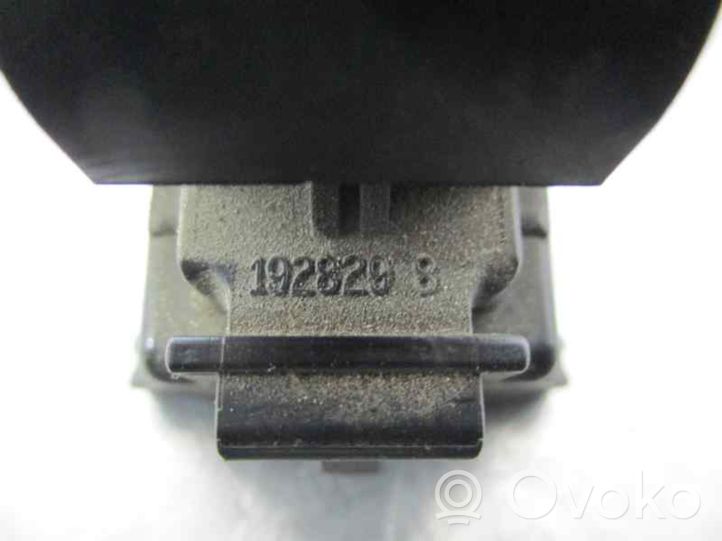 Toyota Corolla E160 E170 Interruptor del elevalunas eléctrico 1928298