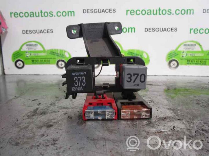 Audi A6 S6 C5 4B Module de fusibles 4B1937503