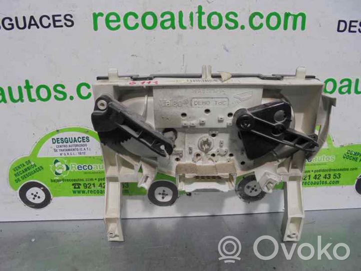 Renault Trafic II (X83) Ilmastoinnin ohjainlaite 964098P