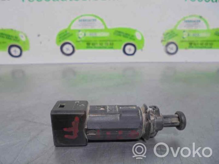 Renault Trafic II (X83) Autres commutateurs / boutons / leviers 414988