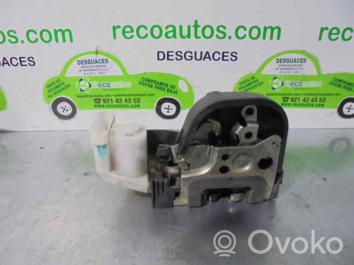 Alfa Romeo 147 Serratura portiera anteriore 46800415