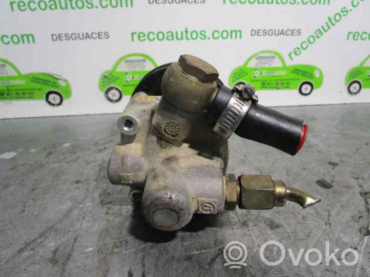 Mercedes-Benz 100 W631 Pompa del servosterzo 2299807