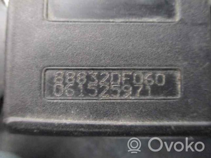 Nissan Terrano Keskipaikan turvavyö (takaistuin) 888320F060