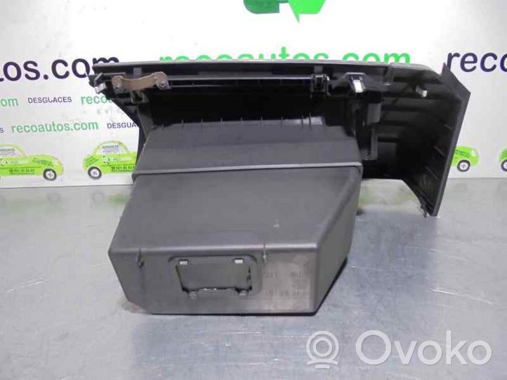 Mazda 3 Vano portaoggetti BP4K64161