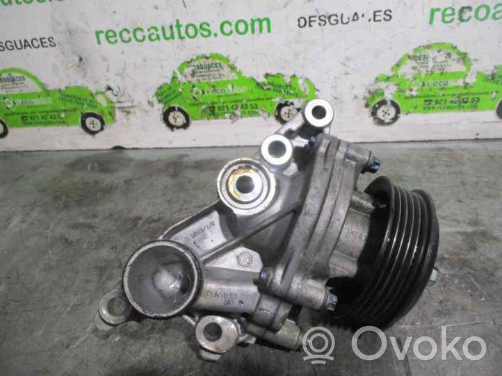 Mercedes-Benz A W169 Pompe de circulation d'eau A6402010001