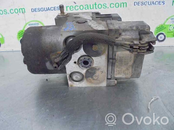 Toyota Avensis T220 ABS-pumppu 4451005030