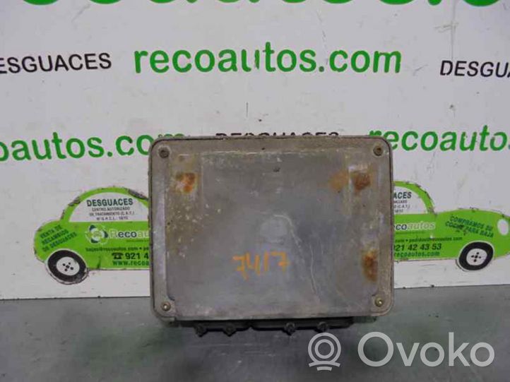 Seat Cordoba (6K) Variklio valdymo blokas 038986013AB