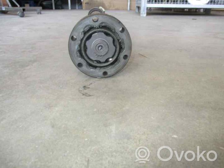 Audi A8 S8 D3 4E Albero di trasmissione con sede centrale 4D0521101