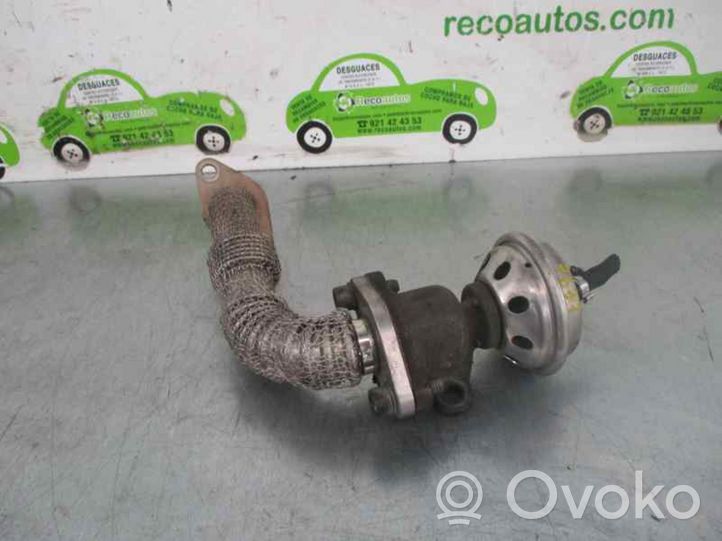 Audi A4 S4 B5 8D Valvola EGR 028131501E