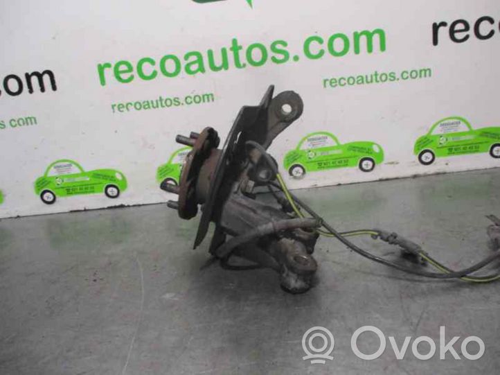 Toyota Auris E210 Fuso a snodo con mozzo ruota anteriore 4321102171