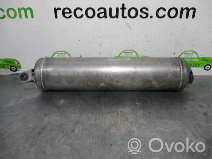 Volkswagen Touareg I Accumulateur de pression de réservoir suspension pneumatique 7L0616201A