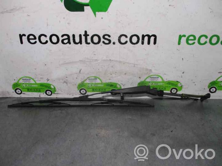 Mercedes-Benz C W202 Front wiper blade arm 096052184840