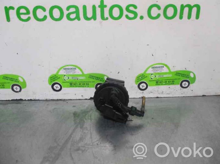 Renault Clio III Support de filtre à huile 7700112925