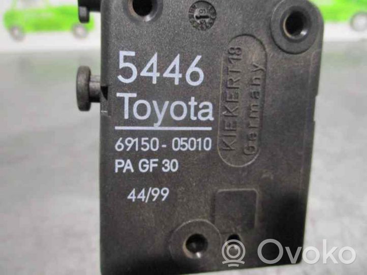 Toyota Avensis T250 Tailgate boot lock/latch motor 6915005010
