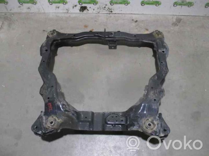 Hyundai Elantra Sottotelaio anteriore 624102D010