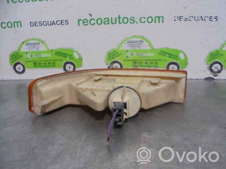 Renault Super R5 Lampa przednia 7701349975