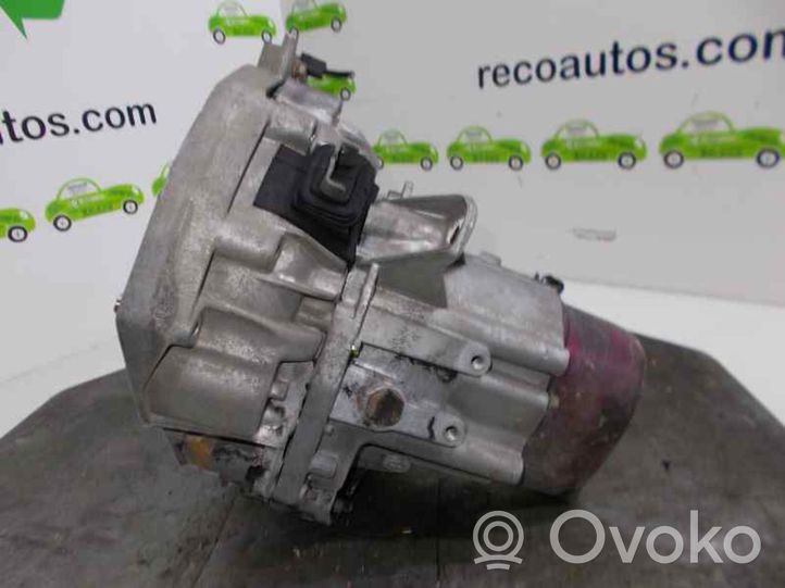 Renault 9 Mechaninė 5 pavarų dėžė JB3026