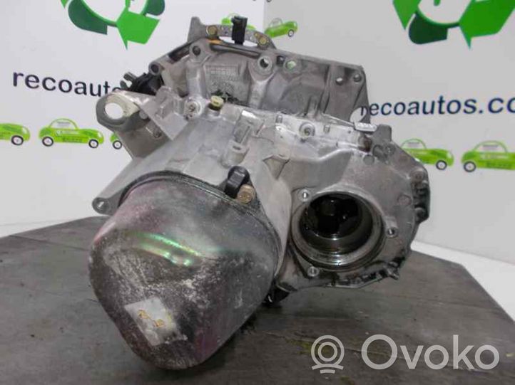 Renault 9 Mechaninė 5 pavarų dėžė JB3026