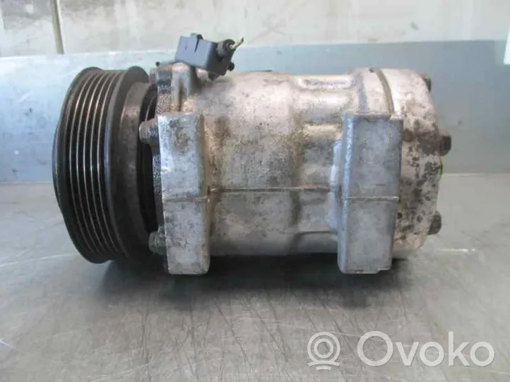 Renault Espace III Compressore aria condizionata (A/C) (pompa) 7700861971F