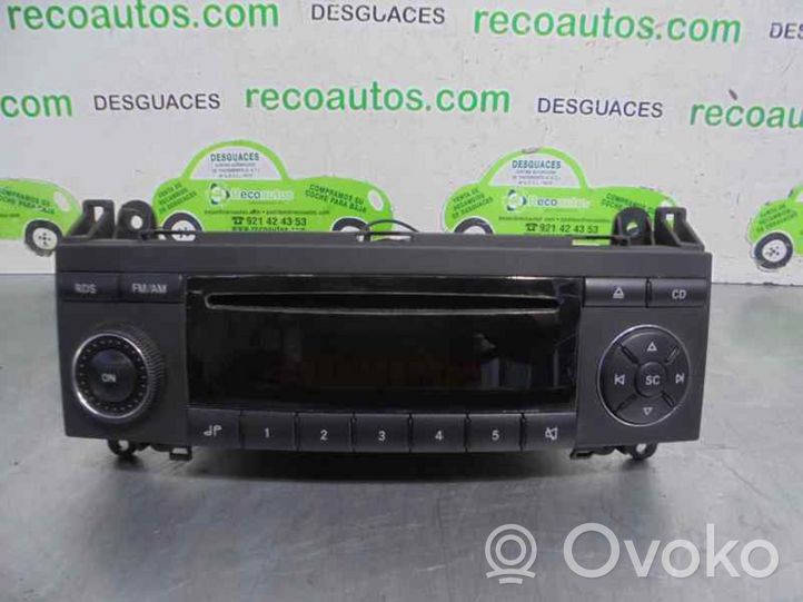 Mercedes-Benz A W169 Radio/CD/DVD/GPS-pääyksikkö 1698200386