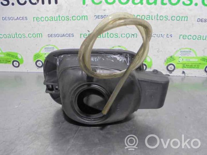 Volkswagen Jetta III Bouchon de réservoir essence 1K5809857