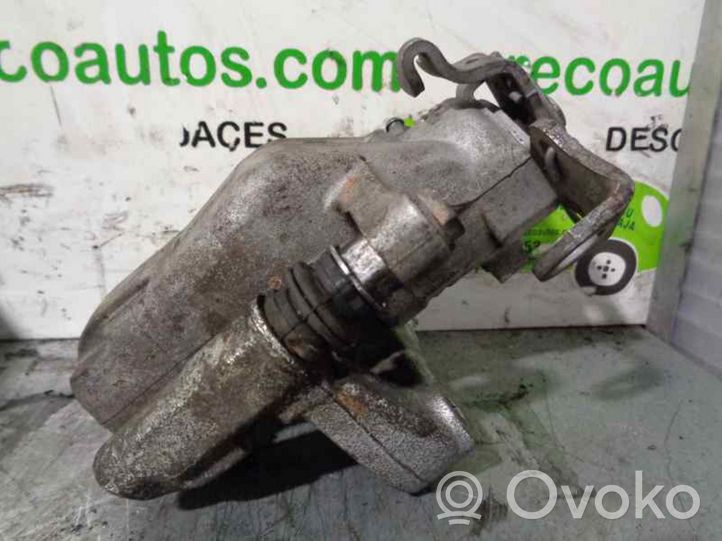 Hyundai Lantra II Galinis suportas 32053754PIO775874