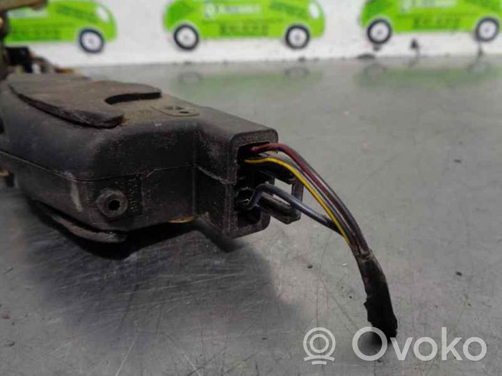 Opel Vectra A Zamek drzwi tylnych 90306834