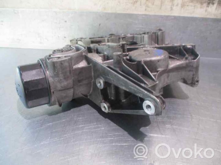 Mercedes-Benz ML W163 Mocowanie / uchwyt filtra oleju R6110151102