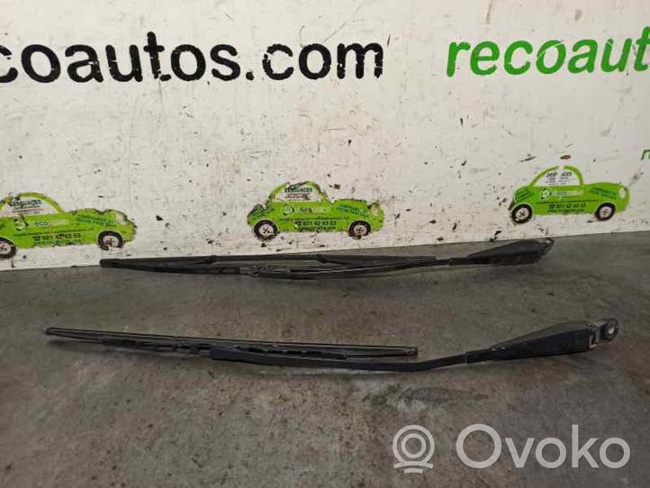 Mercedes-Benz Vito Viano W638 Braccio della spazzola tergicristallo anteriore A6388202044