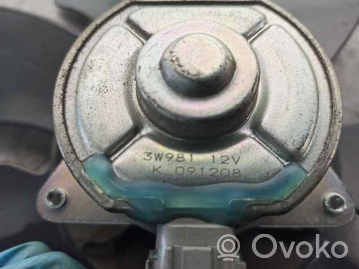 Mazda 3 Jäähdyttimen jäähdytinpuhallin L51015140