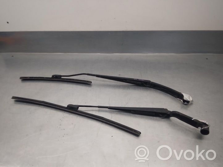 Nissan Qashqai Braccio della spazzola tergicristallo anteriore 288814EH1A