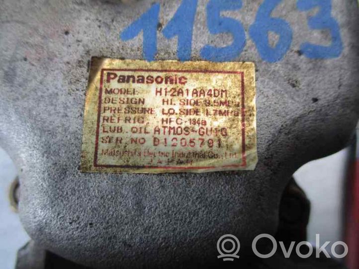 Mazda 626 Ilmastointilaitteen kompressorin pumppu (A/C) BJ3A61450B