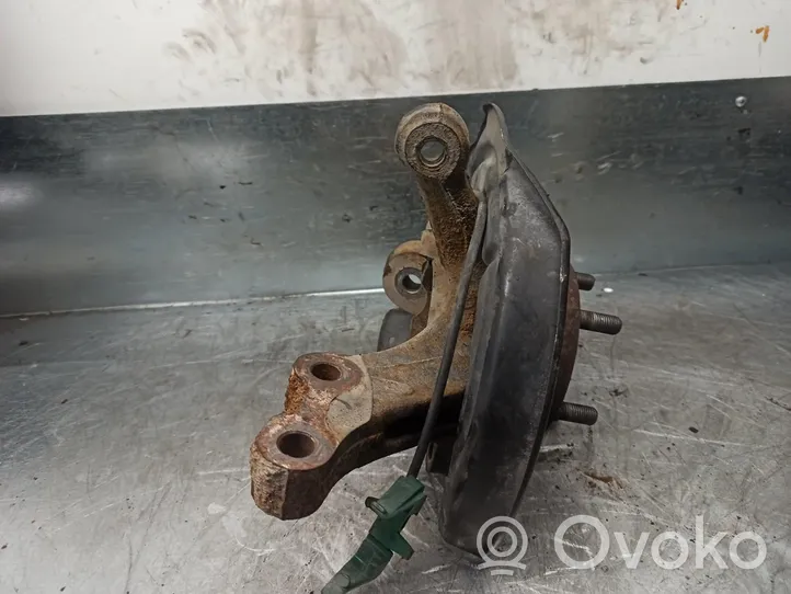 Toyota Avensis T220 Fuso a snodo con mozzo ruota anteriore 4321205070