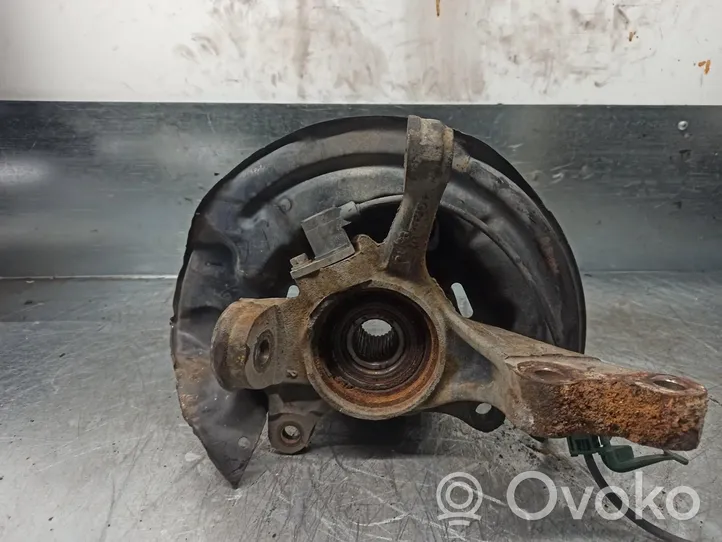 Toyota Avensis T220 Fuso a snodo con mozzo ruota anteriore 4321205070