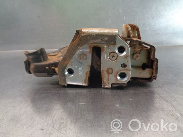 Toyota Land Cruiser (J120) Etuoven lukko 6903033271