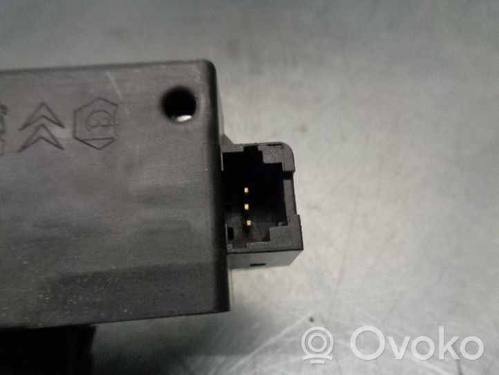 Citroen C8 Tailgate lock latch 9652301980