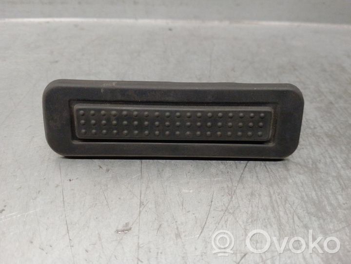 Fiat Tipo Tailgate trunk handle 52052778