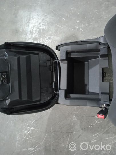Nissan Micra Fotel przedni pasażera 4497156