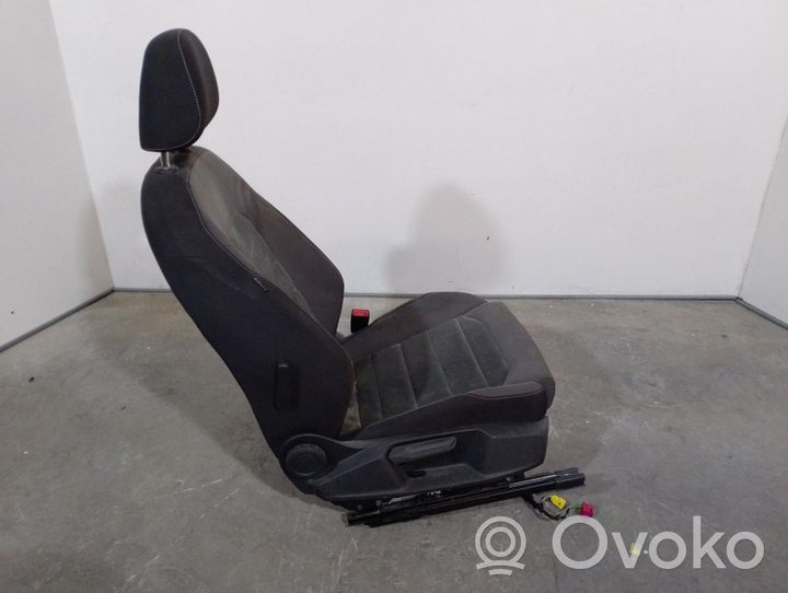 Volkswagen Golf VII Fotel przedni pasażera 5Q4881106Q