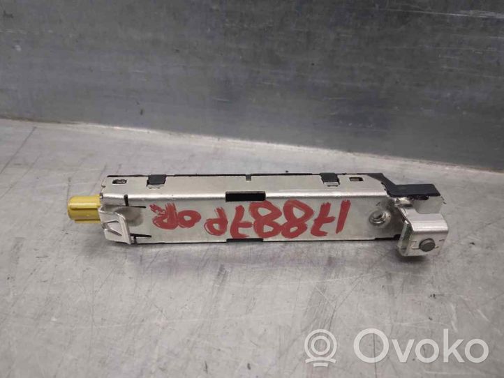 Volkswagen Golf VII Antena radiowa 5G6035577