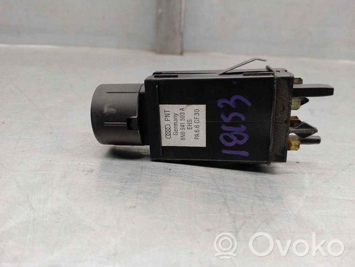 Audi TT Mk1 Muut kytkimet/nupit/vaihtimet 8N0941503A