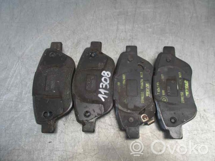 Opel Corsa D Brake pads (rear) 1605354