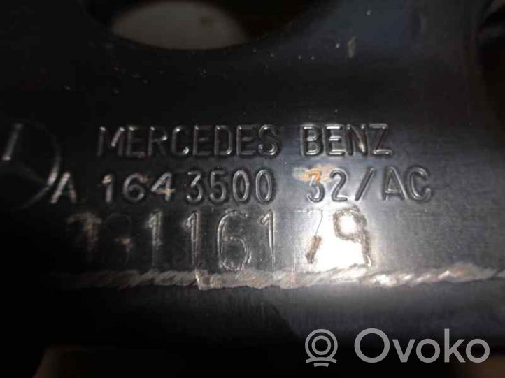 Mercedes-Benz ML W164 Sottotelaio posteriore A1643500132