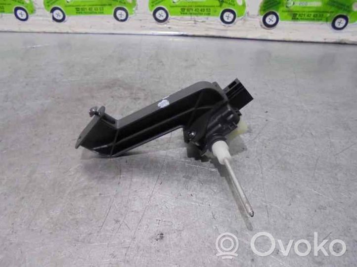 Mercedes-Benz E W211 Motorino del tappo del serbatoio del carburante A2038201997