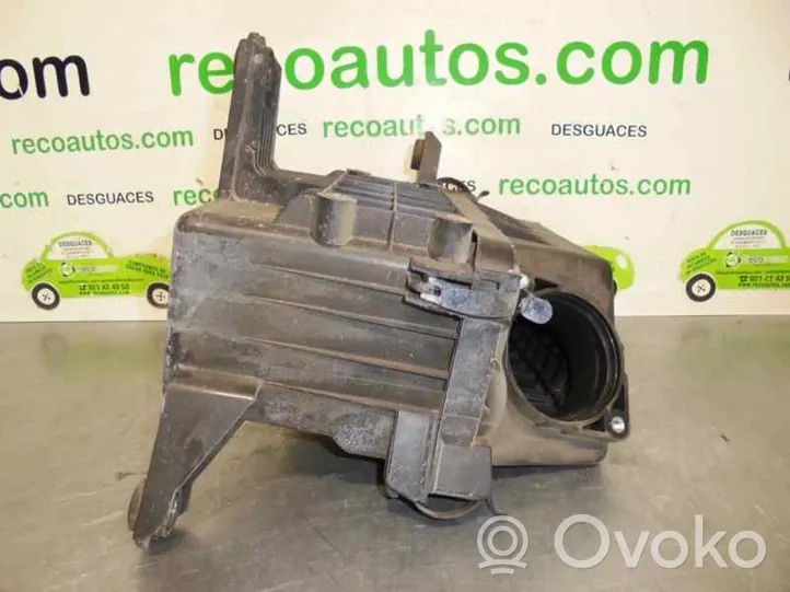 KIA Rio Scatola del filtro dell’aria 281101G100