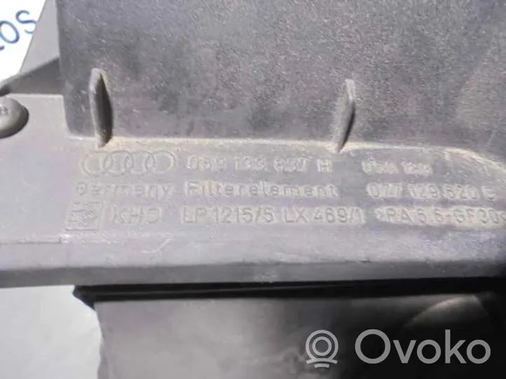 Audi A8 S8 D3 4E Obudowa filtra powietrza 059133837H