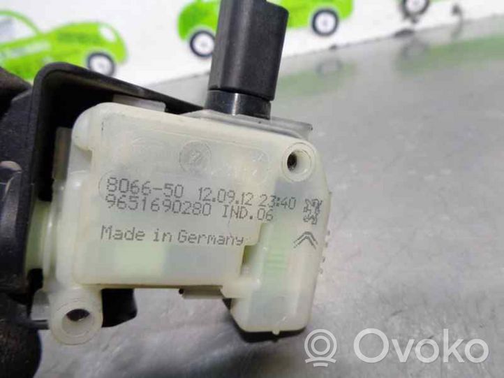 Citroen C4 II Moteur de verrouillage trappe à essence 9651690280