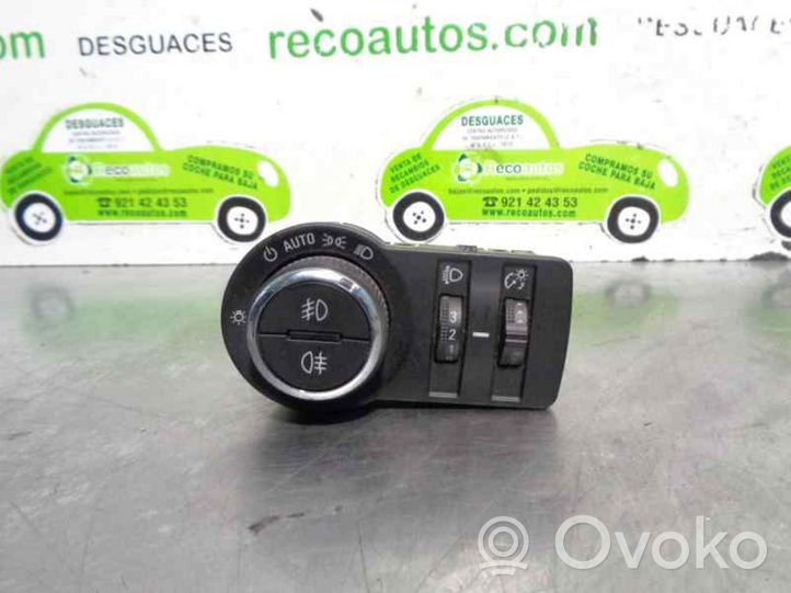 Opel Mokka X Interrupteur d’éclairage 95297422