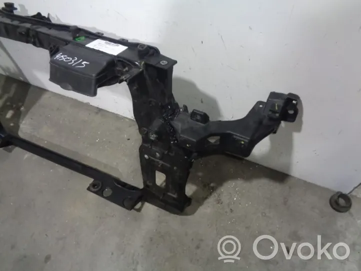 Hyundai ix35 Pannello di supporto del radiatore 641102Y000